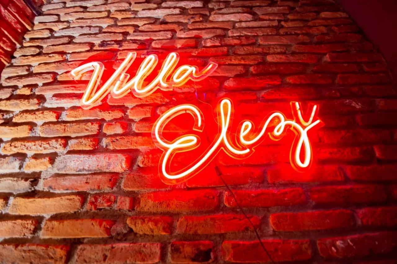 Villa Elezi コルチャ エクステリア 写真